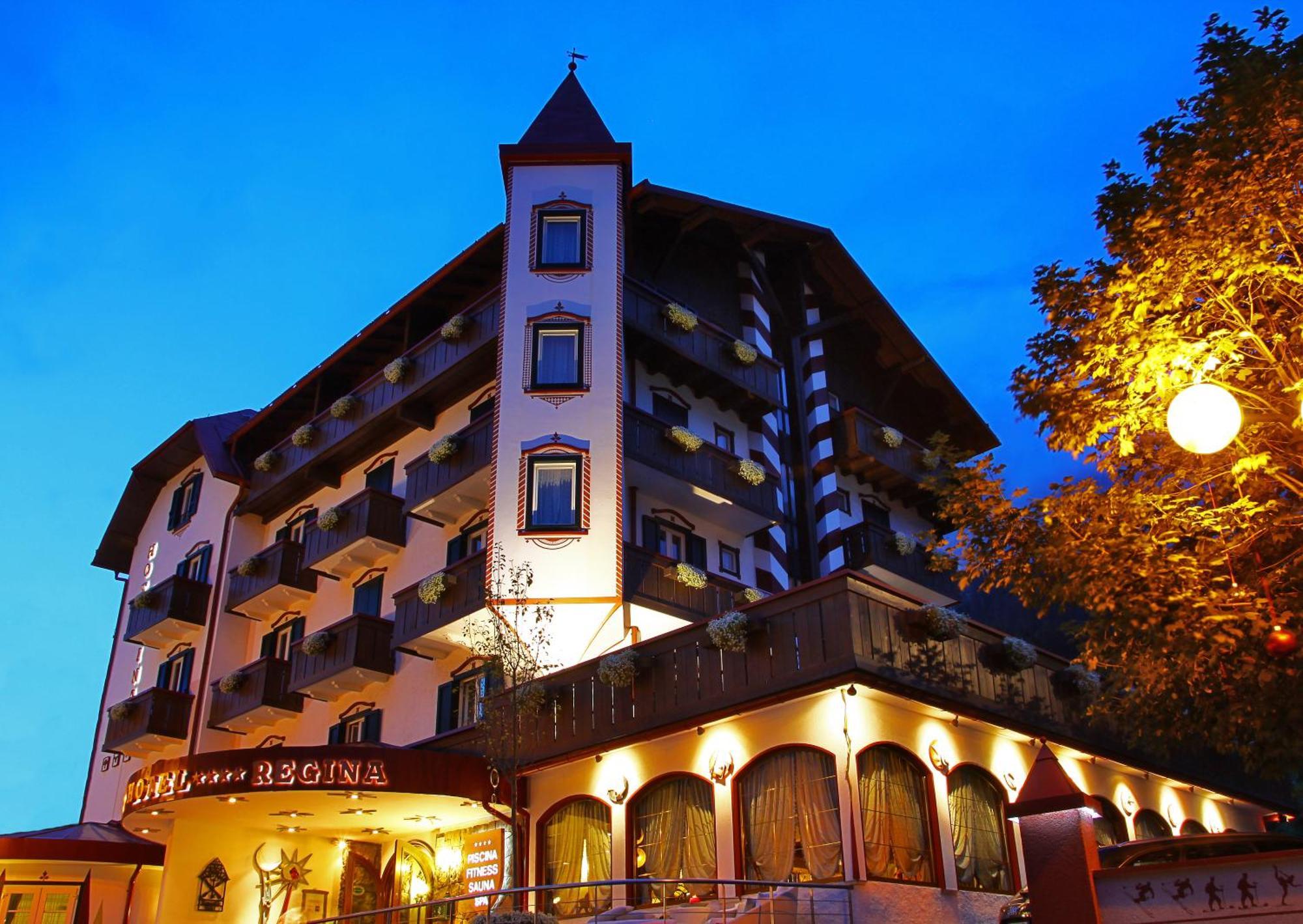 Hotel Regina サン・マルティーノ・ディ・カストロッツァ エクステリア 写真