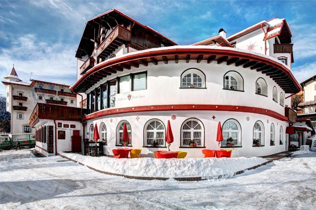 Hotel Regina サン・マルティーノ・ディ・カストロッツァ エクステリア 写真
